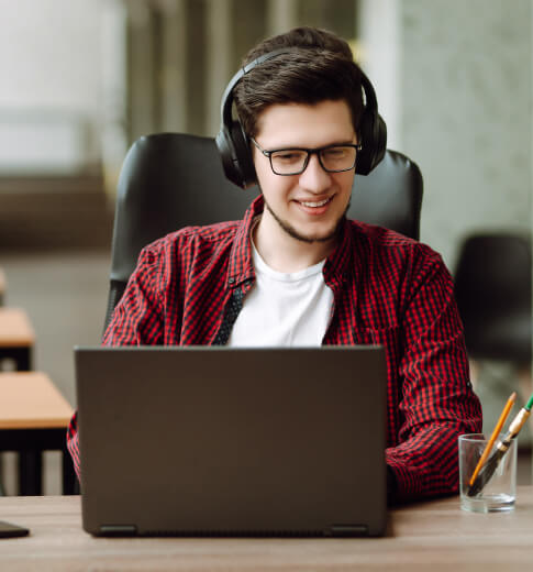 Modelo de tutoría online para apoyo estudiantil