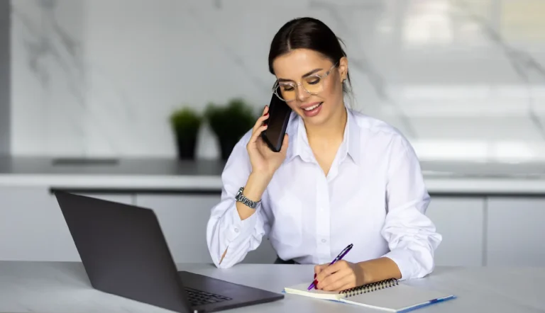 Competencias Clave para un Administrador Público: Qué Esperar de la Carrera