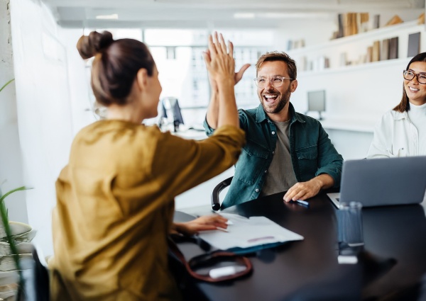 Ficción o realidad de la felicidad en el trabajo