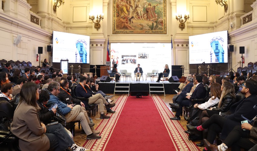 Iplacex, Universidad Alberto Hurtado y CFT ENAC lanzan plataforma por la Vinculación con el Medio