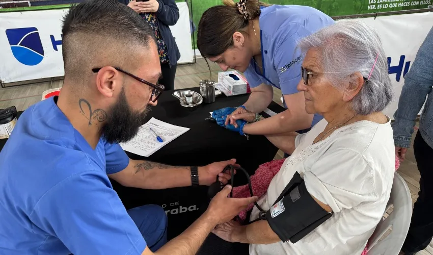 Salud y bienestar: Iplacex promueve Jornada de Autocuidado para el Adulto Mayor en Huechuraba