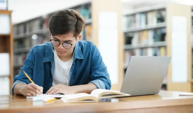 Estudiar una carrera técnica online: Ventajas, duración y por qué es una buena opción  