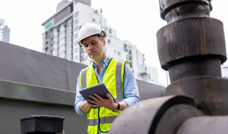 ¿Cuánto gana un Técnico en Prevención de Riesgos y qué hace?