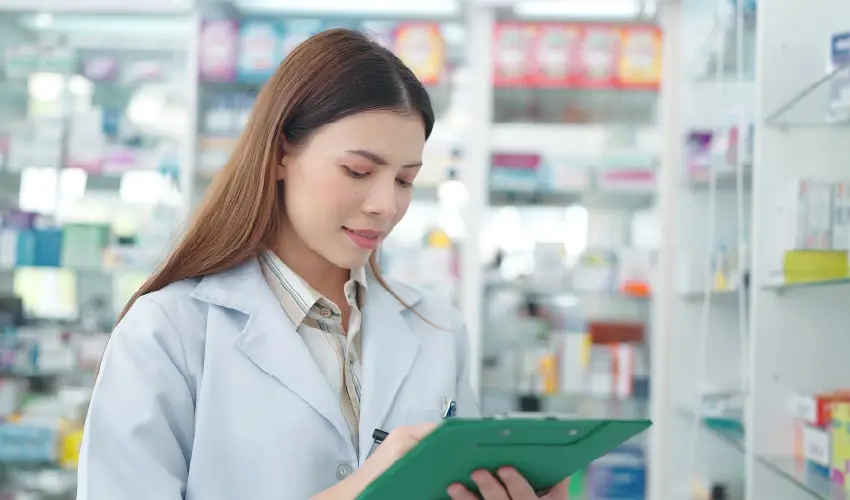 rol técnico en farmacia